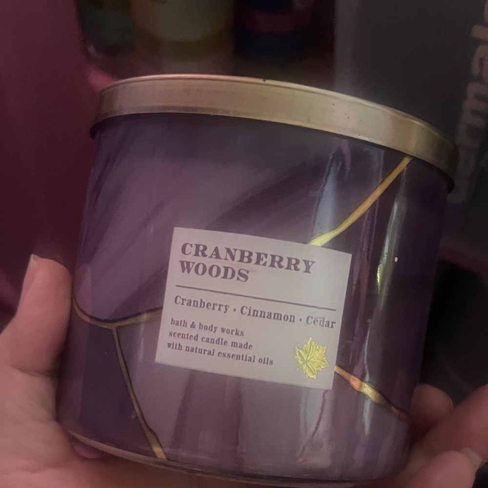Bath & Body Works Cranberry Woods Candle -